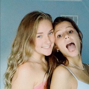 Meet your Posher, Olivia